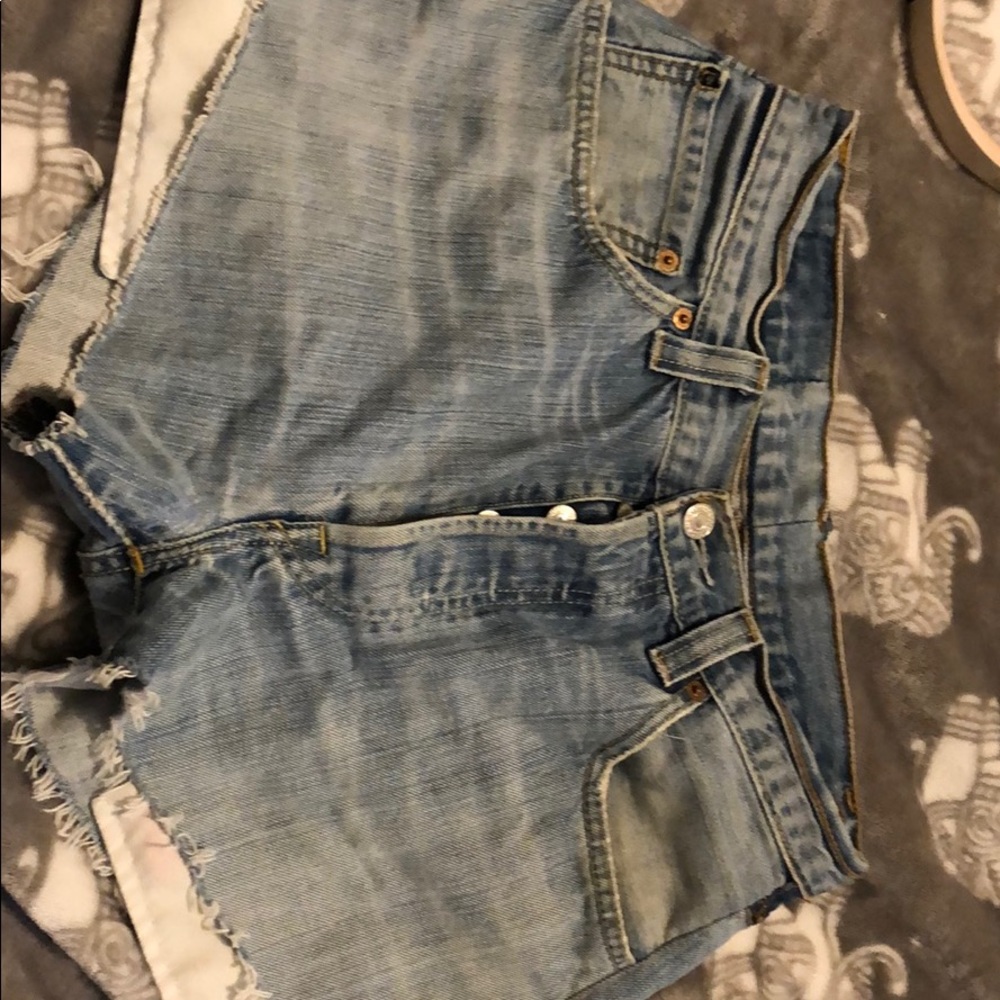 levi shorts
